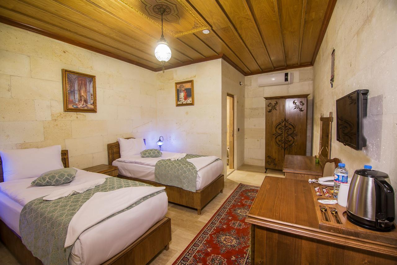 Cappadocia Ozbek Stone House Hotel เกอเรเม ภายนอก รูปภาพ