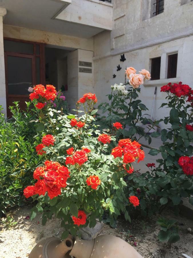 Cappadocia Ozbek Stone House Hotel เกอเรเม ภายนอก รูปภาพ