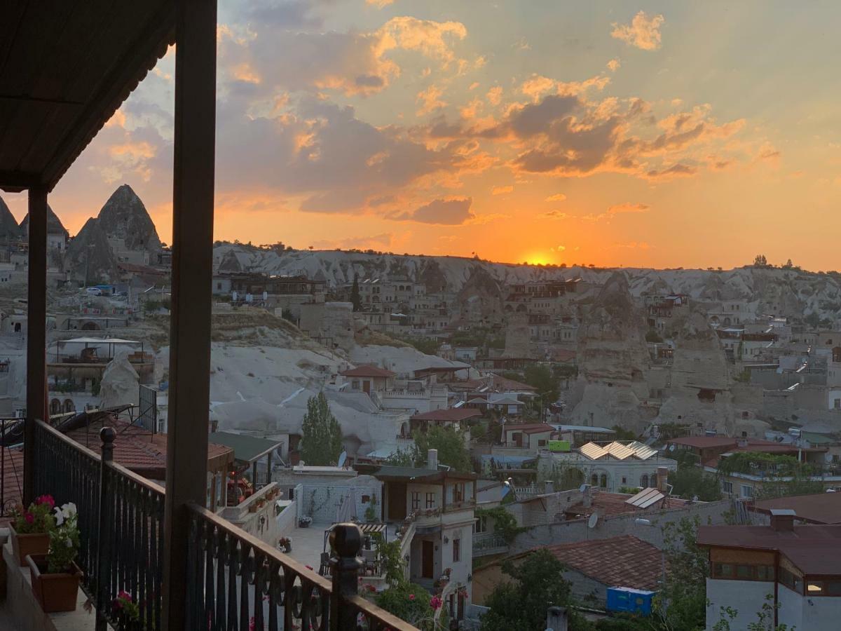 Cappadocia Ozbek Stone House Hotel เกอเรเม ภายนอก รูปภาพ